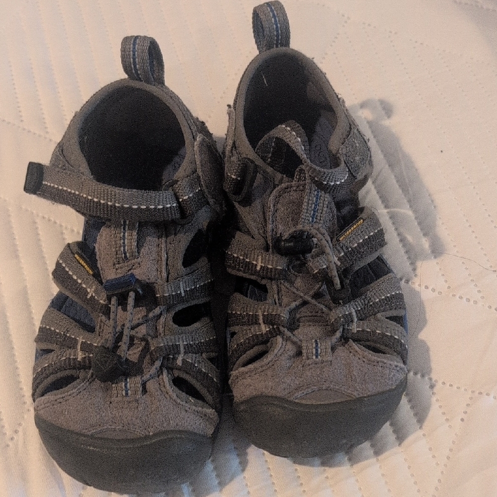 Keen Gray Sandals with Protective Toe Cap and Ventilation